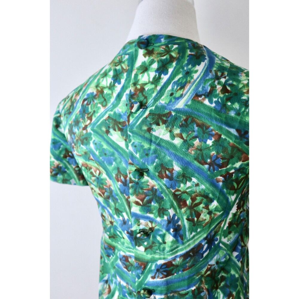 Vintage 1960s Abstract Print Short Sleeve Blouse Button Back Top Poly Crepe - Picture 9 of 10